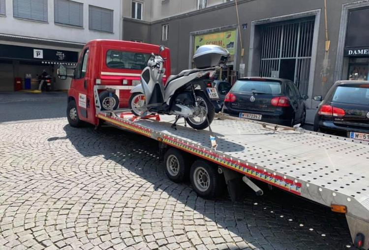 Motorrad Transport
